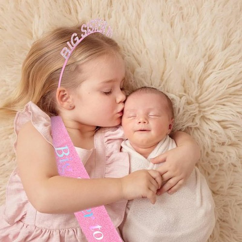 Chanaco Big Sister Gifts for Girls Pink Metal Rhinestone Crown Headband Glitter Satin Sash Big Sister to Be Accessory Set Announcement Party Decorations Cute Sibling Hairband Gift (Pink)