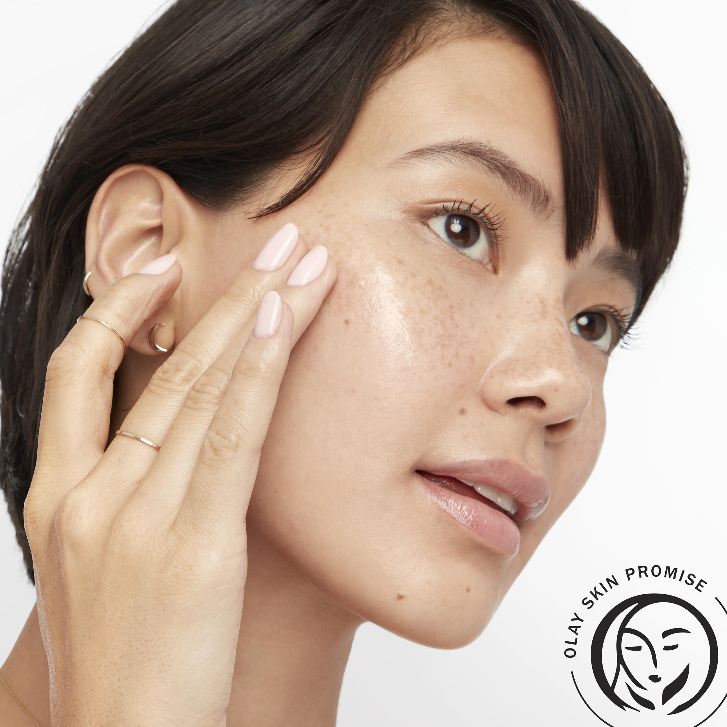 Olay Niacinamide MAX Wrinkle Reducing Serum for Women, 2x Peptides, Anti-Aging Ingredients for Smooth Skin, Made Without Parabens, Phthalates, Mineral Oil, or Synthetic Dyes, Fragrance-Free, 1.3oz
