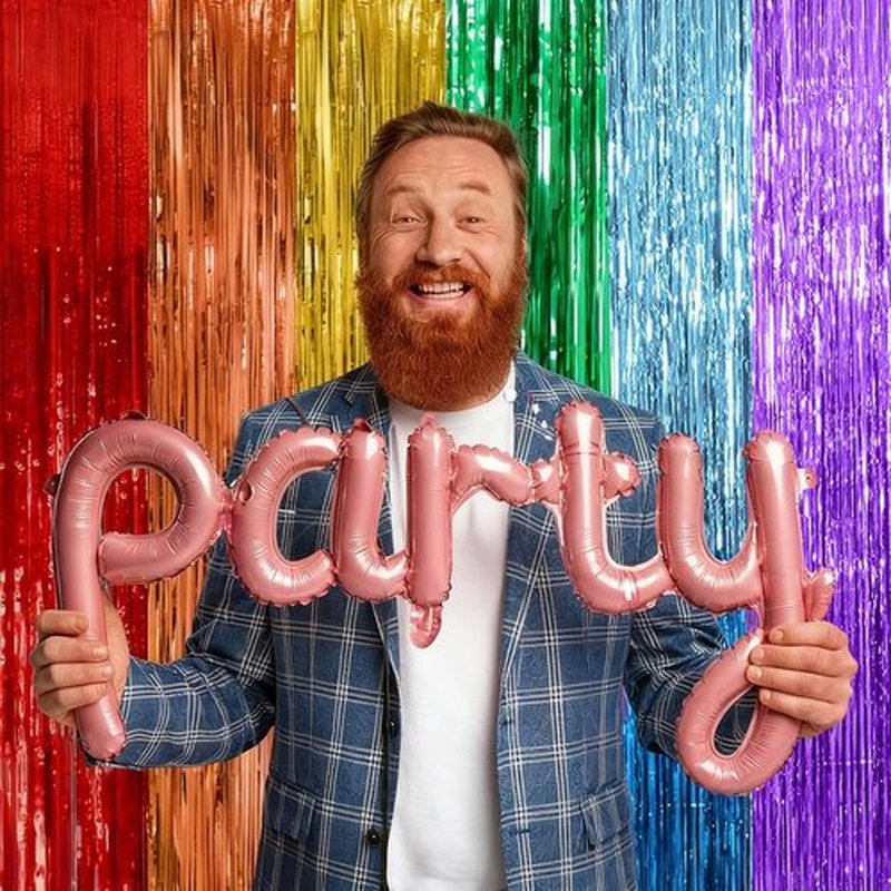 Regine Switzerland 5 Pack Rainbow Backdrop - Colorful Tinsel Curtain Party Decorations for Events