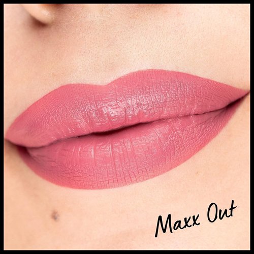 NYX PROFESSIONAL MAKEUP Lip Lingerie XXL Matte Liquid Lipstick - Maxx Out | Cool Toned Light Pink