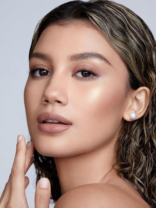 SheGlam Cream Highlighter Stick - Long-Lasting, Brightening Makeup in Tea Cake