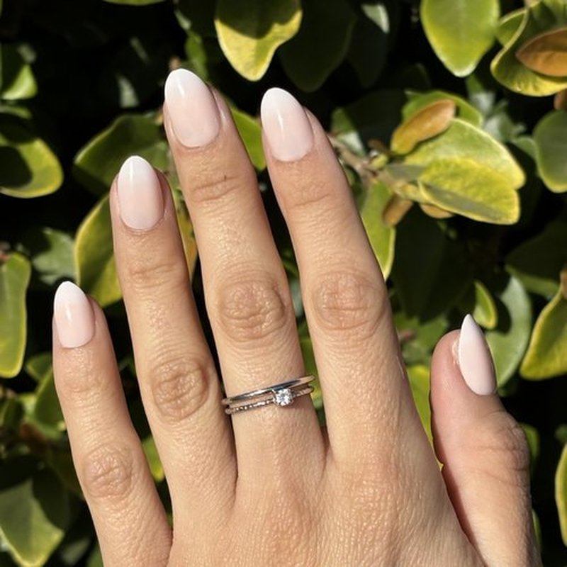 OMBRÉ MOOD Press-On Nails by Lavaa Beauty | Short Rounded Ombré French Glossy Nails