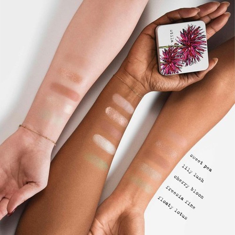 Stila Pocket Play™ Eye Shadow Palette - 5 Silky Powder Shades for Eyes & Face | Travel-Friendly, Blendable Formula