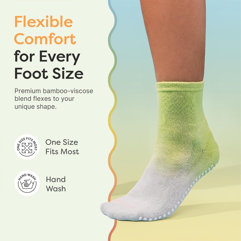 ZenToes Moisturizing Socks for Dry Cracked Feet - Bamboo Viscose Blend Spa Socks with Aloe Vera Gel Lining, Non-Slip Grippers, Self Care Gifts, Stocking Stuffers for Women (Mint Sky, 1 Pair)