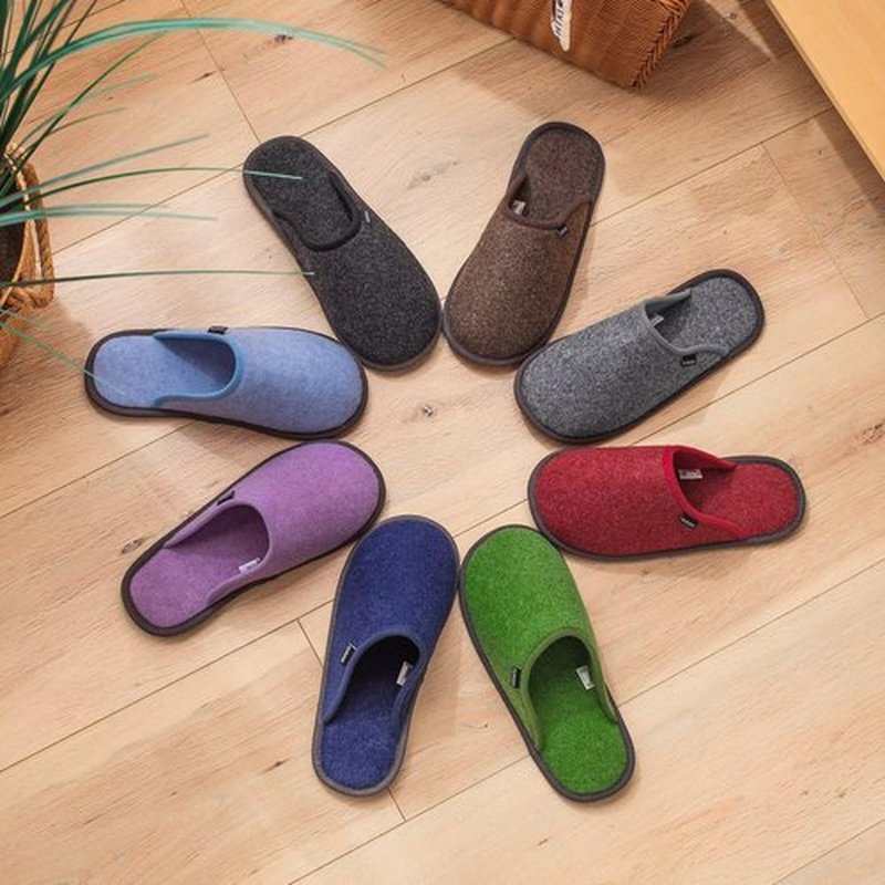 BUGUKI House Slippers for Guests Non-Disposable Washable Spa Slippers Set Non-Slip Felt for Spa, Hotel, Party Guest and Travel, Set of 8 Pairs