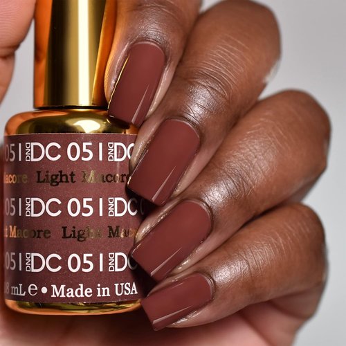 DND Gel Polish Set - Brown Collection | UV/LED Gel Polish & Air Dry Nail Lacquer Duo, 0.5 Fl Oz Each