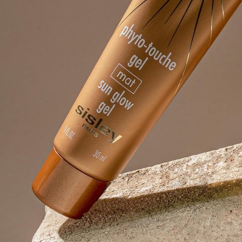 Sisley Paris Sun Glow Gel Matte - 30 mL Tinted Gel for Sheer, Natural Tan - Non-Greasy, All Skin Types