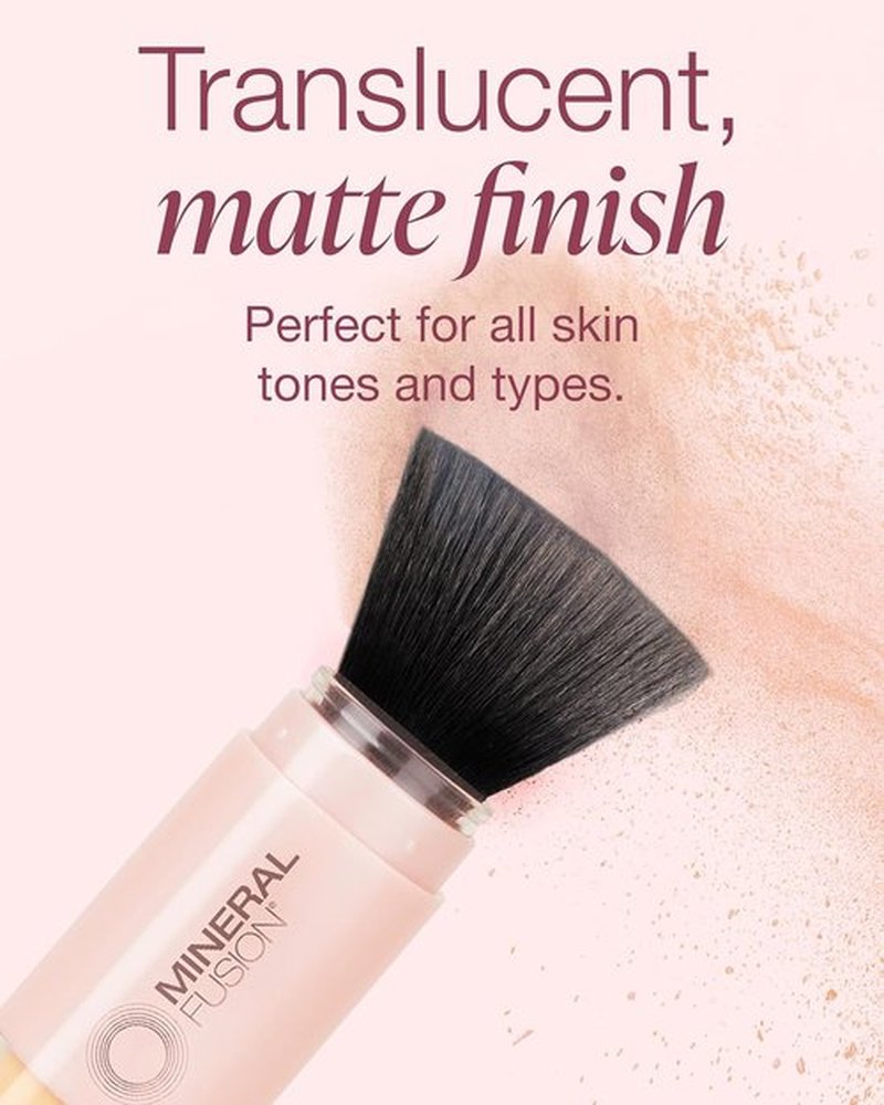 Mineral Fusion Brush-On Powder Sunscreen SPF 30 - Translucent Natural Face Protection | Hypoallergenic & Travel-Friendly