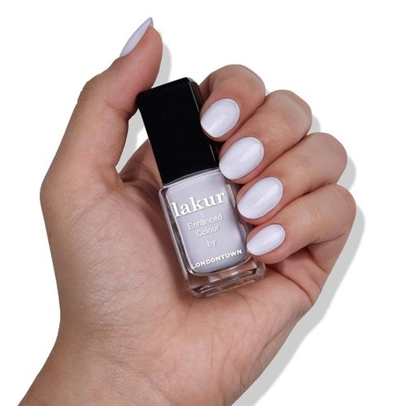 LONDONTOWN Lakur Nail Polish - Frostbitten Blue, Long-Lasting & Chip-Resistant | 21+ Free Non-Toxic Vegan Formula, 0.4 Fl Oz