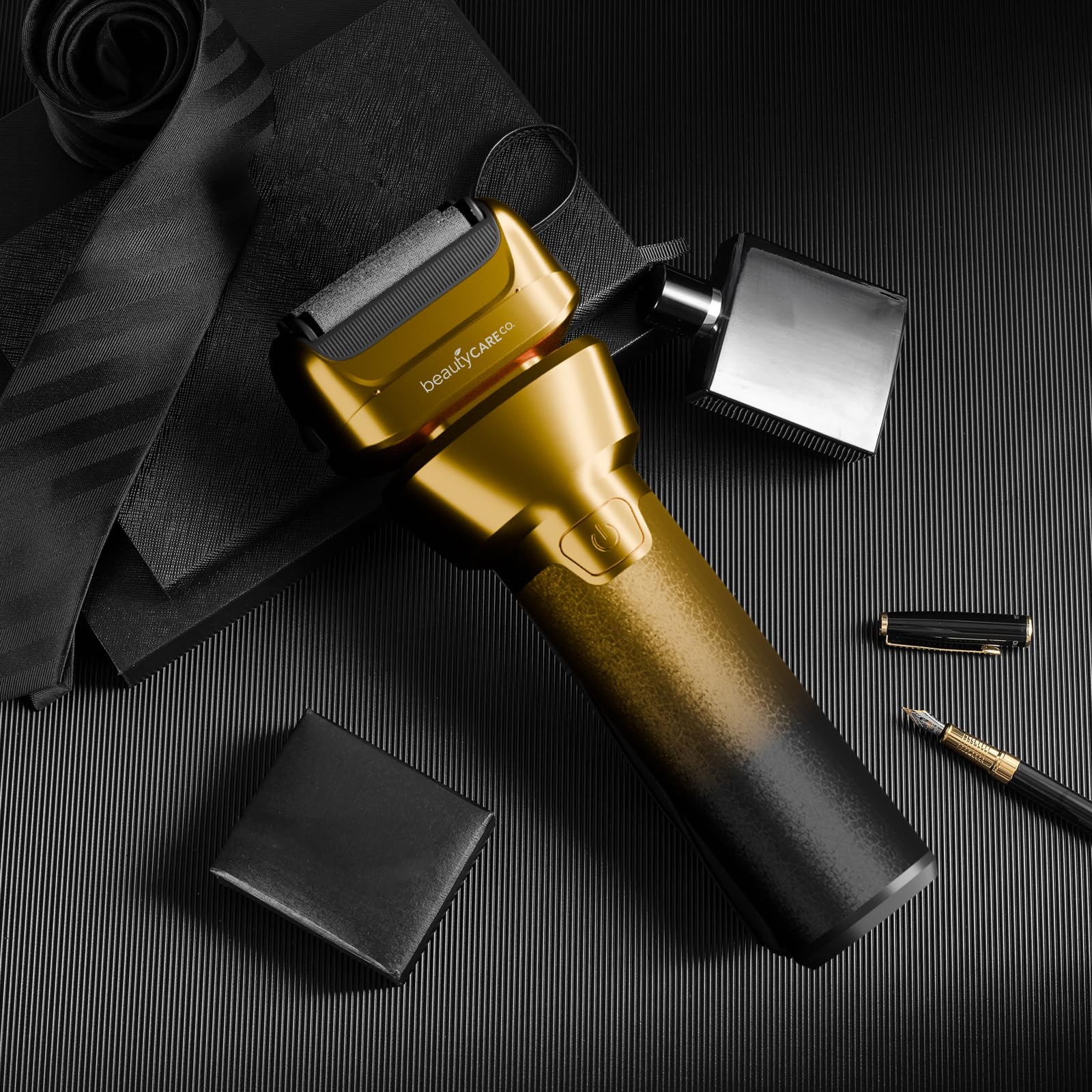 BEAUTYCARE Electric Foil Shaver for Men, for Short Beard, Gold