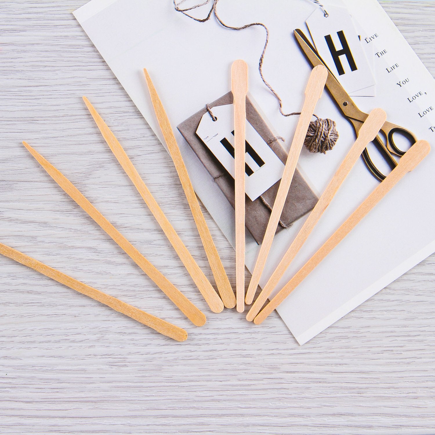 Aneco 800 Pieces Wood Wax Applicator Sticks Wax Spatulas Small Wood Spatulas Applicator for Hair Eyebrow Removal, 2 Style
