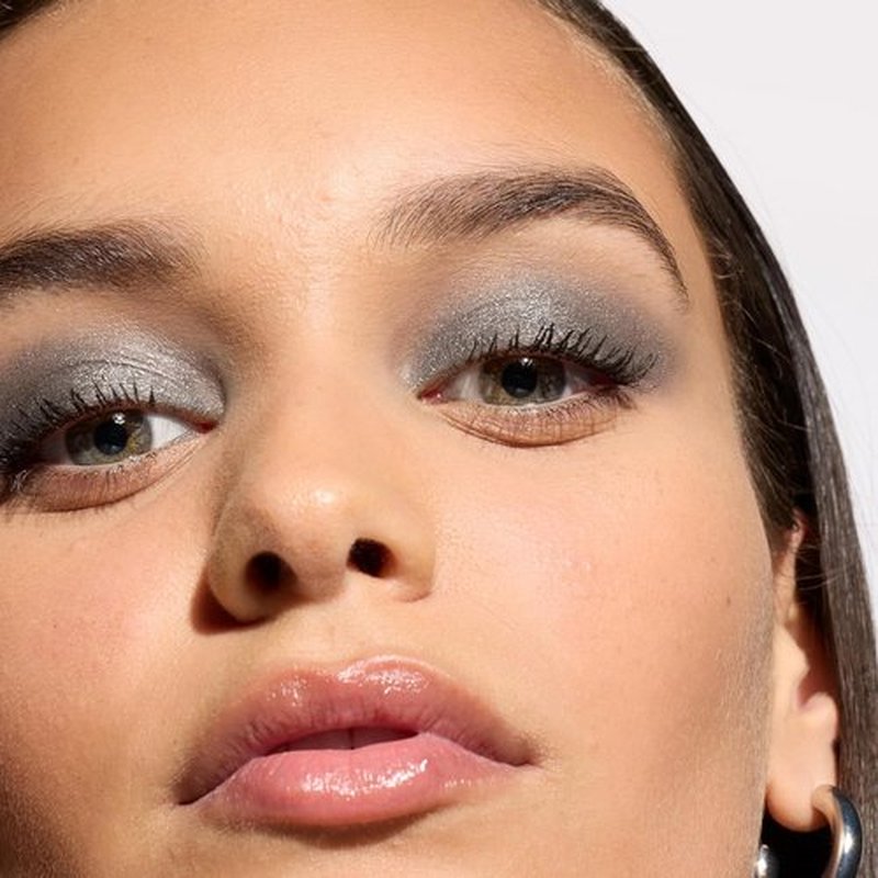 L'Oreal Paris Makeup Le Shadow Stick Eyeshadow - Blendable & Smudge-Resistant Smokey Cream, 280 Moonlit Metal