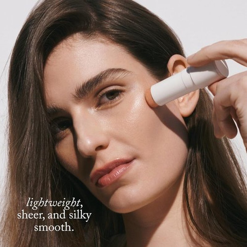 Goop Beauty Glow Skin Highlighter Stick - Multi-Use Pearlescent Highlighter | Cool-Toned Bronze | 0.28 oz