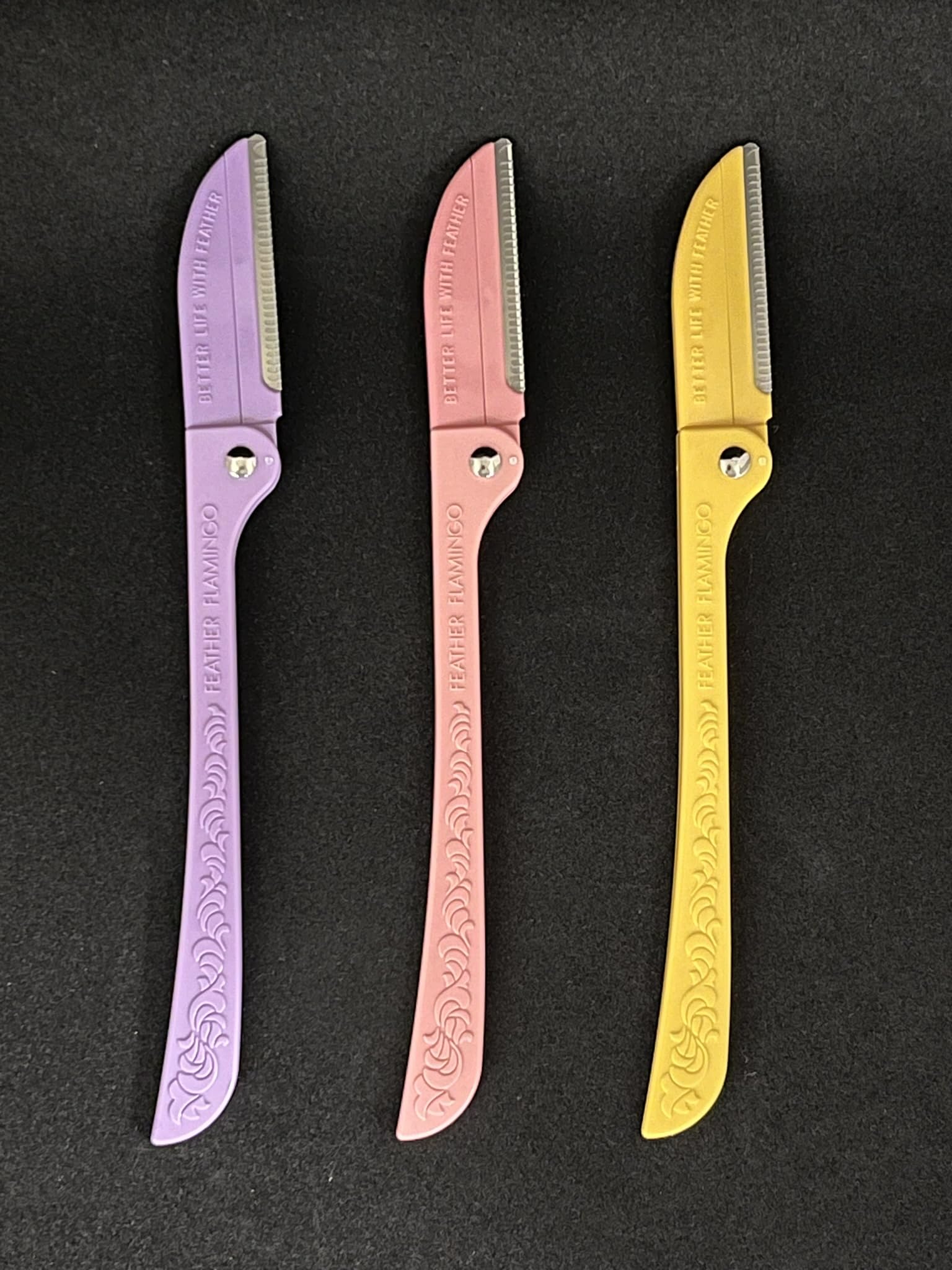 Feather Flamingo Facial Touch Up Stainless Steel Razor for Eyebrow and Face Hair Removal - 3 Pack | Foldable and Long-Lasting