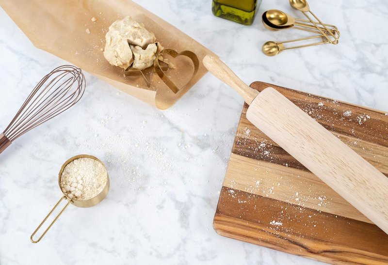 Classic Wood Rolling Pin - 20-Inch Baker's Tool for Pizza Dough, Cookies, Pastries & Pasta