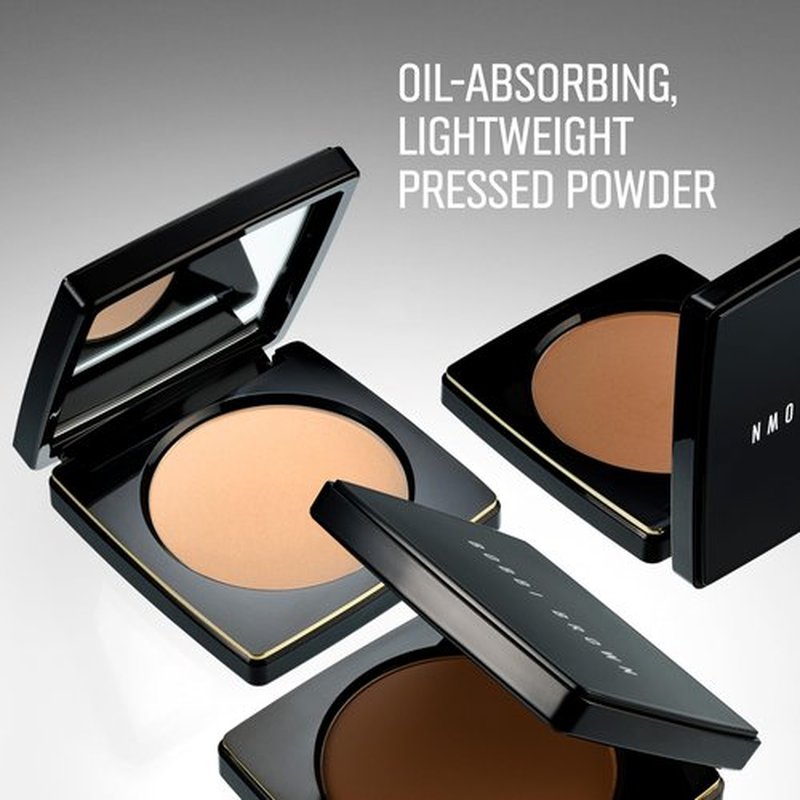Bobbi Brown Sheer Finish Pressed Powder | Oil-Absorbing, Mattifying Setting Powder for All-Day Shine Control | Includes Puff, 0.32 Ounce, Golden Orange