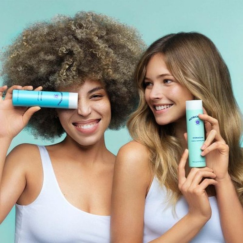 Nu Skin To Be Clear Gentle Foaming Cleanser | Luxurious Deep Pore Cleansing and Soothing Hydration | Effective Makeup Remover | Ideal for All Skin Types | 150 mL