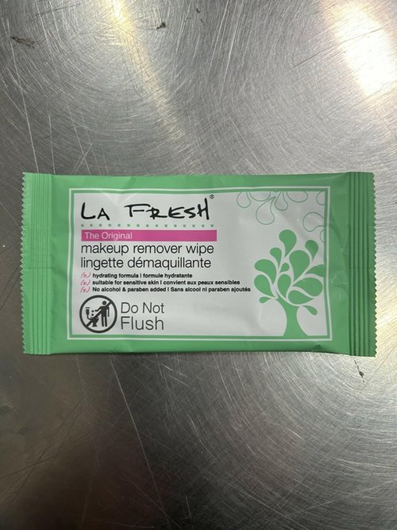 LA Fresh Makeup Remover Wipes with Vitamin E - For Face, Eyes, Lips - Face Wipes Travel Essentials Pack, of 3 10-count Pouches (30-count)