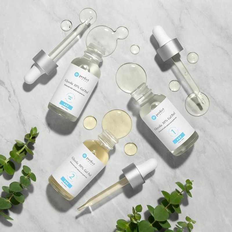 Glycolic Gel Peel by Regine Switzerland - 10% Strength with Retinol & Green Tea Extract