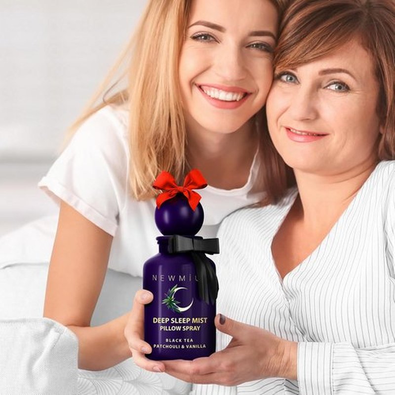 Skiennix Deep Sleep Pillow Spray - Natural Aromatherapy Mist for Relaxation & Stress Relief | Patchouli, Black Tea & Vanilla