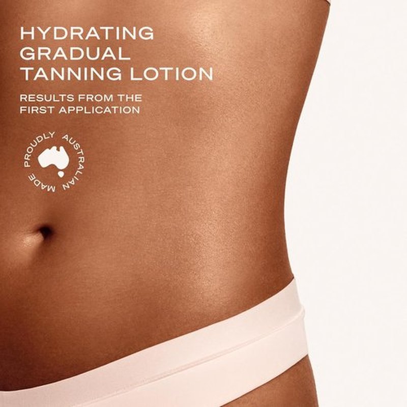 Loving Tan Deluxe Gradual Tan Lotion - Dark Natural Looking Self Tanner | Professional Strength, 5.07 Fl Oz