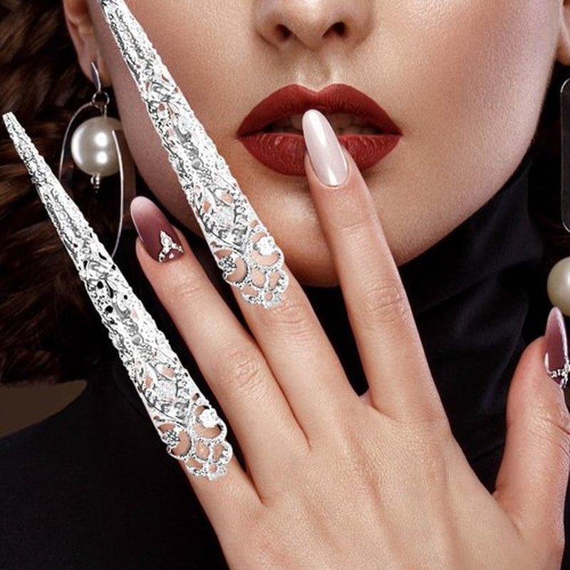 HINZIC 20pcs Finger Nail Claw Ring, Halloween Goth Fingertip Claw Finger Knuckle Protector, Ancient Queen Costume Metal Nail Ring Decoration Accessories for Cosplay Show Drama Dance- Gold & Silver