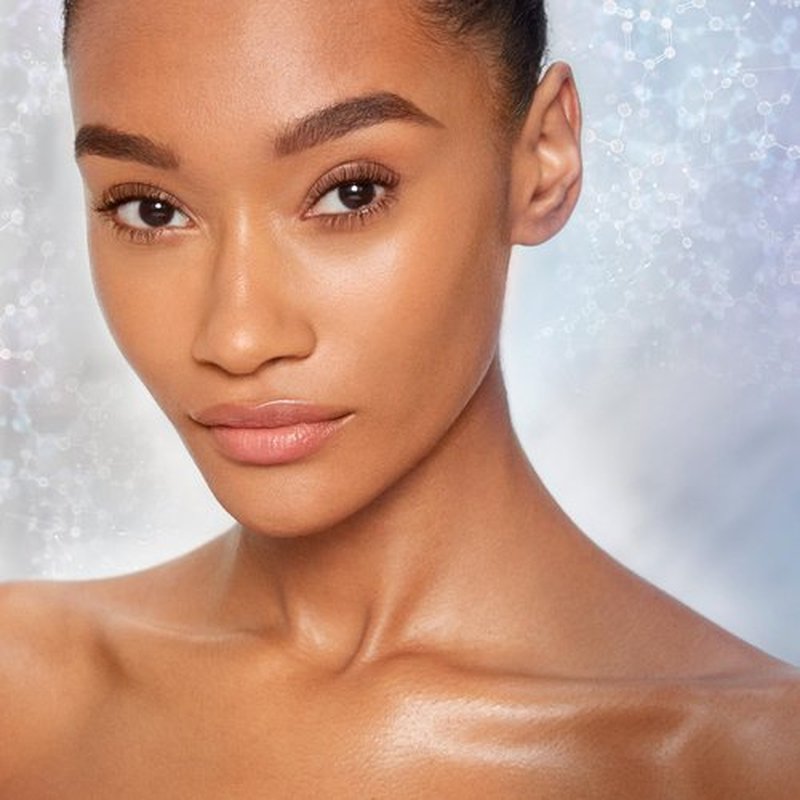Charlotte Tilbury Invisible UV Flawless Makeup Primer - Broad Spectrum SPF 50 Sunscreen & Poreless Face Primer - Brightening Vitamin C & Hydrating Hyaluronic Acid to Protect & Prime Skin (30ml)