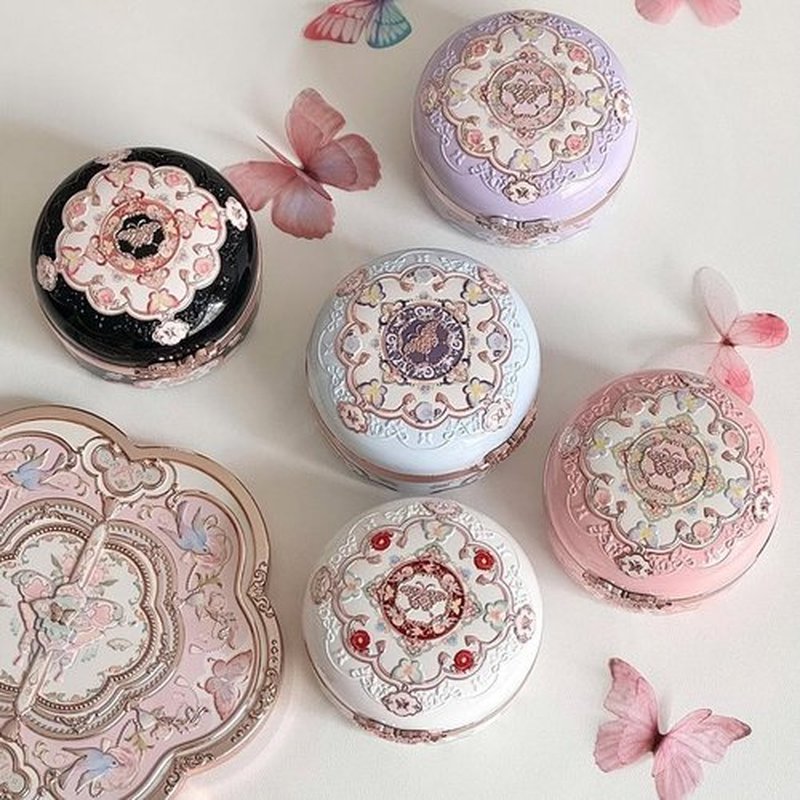 Flower Knows Butterfly Cloud Collar Rouge Box Highlighting & Blush Duo Powder,Peach+Pink Two Tone Matte Blush for Cheeks Bulidable & Blendable Palette,0.21 Oz(01 Rouge Snow)