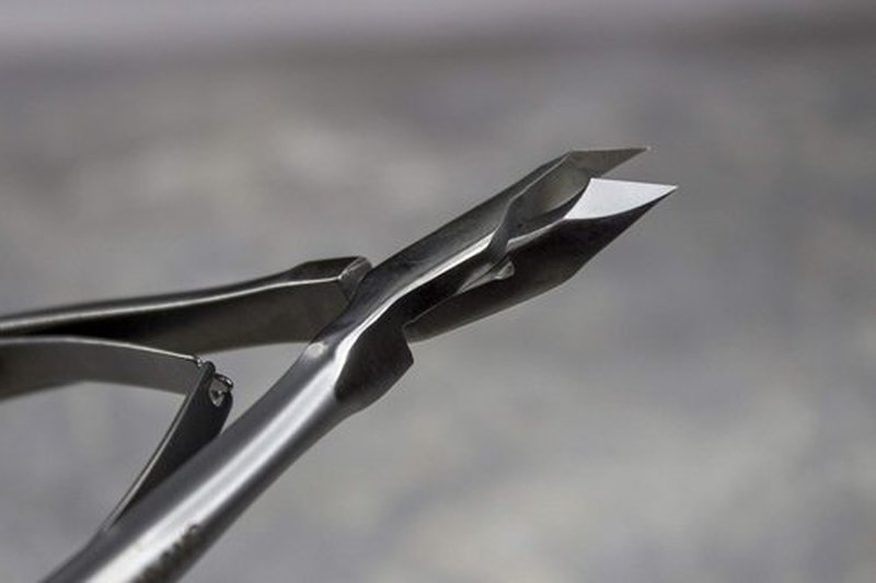 STALEKS PRO Smart 50 7mm Professional Cuticle Nippers – Stainless Steel Skin Clippers for Manicure & Pedicure