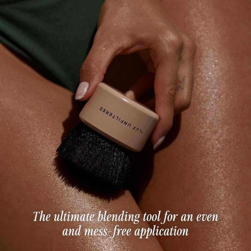 Lux Unfiltered Blending Body Brush - Kabuki Applicator for Self Tan, Body Glow & Bronzer - Vegan & Cruelty-Free