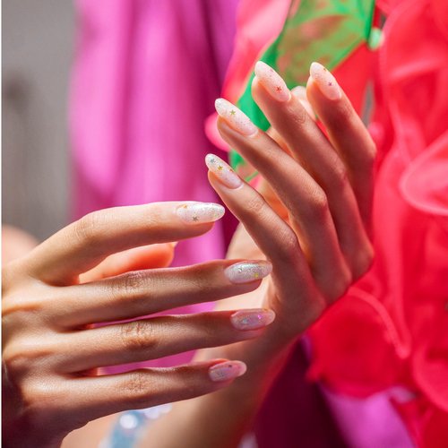 Gelish MINI Spring Now & Zen Collection - 9mL TPO-Free Long-Lasting Soak Off Gel Nail Polish. Vibrant Color, Professional Quality, High Shine, Chip-Resistant Formula (Star Walking)