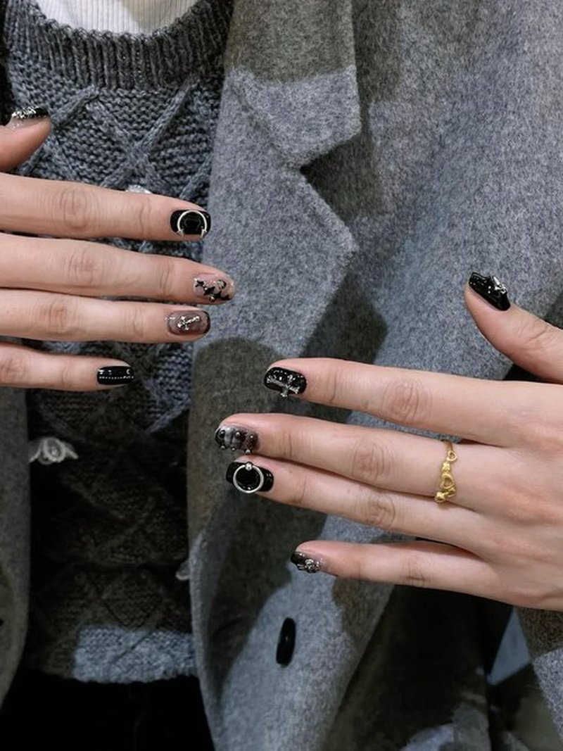 Handmade Press On Nails Dark Small Short Armor Short Square Fake Nails 10Pcs(M)