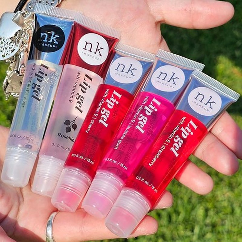 The Make-Up Artist Project 5 Pack Variety Bundle of Lip Gels With Viatmin E - Clear, Rosehip, Strawberry, Cherry, and Bubble Gum Hydrating Lip Glosses