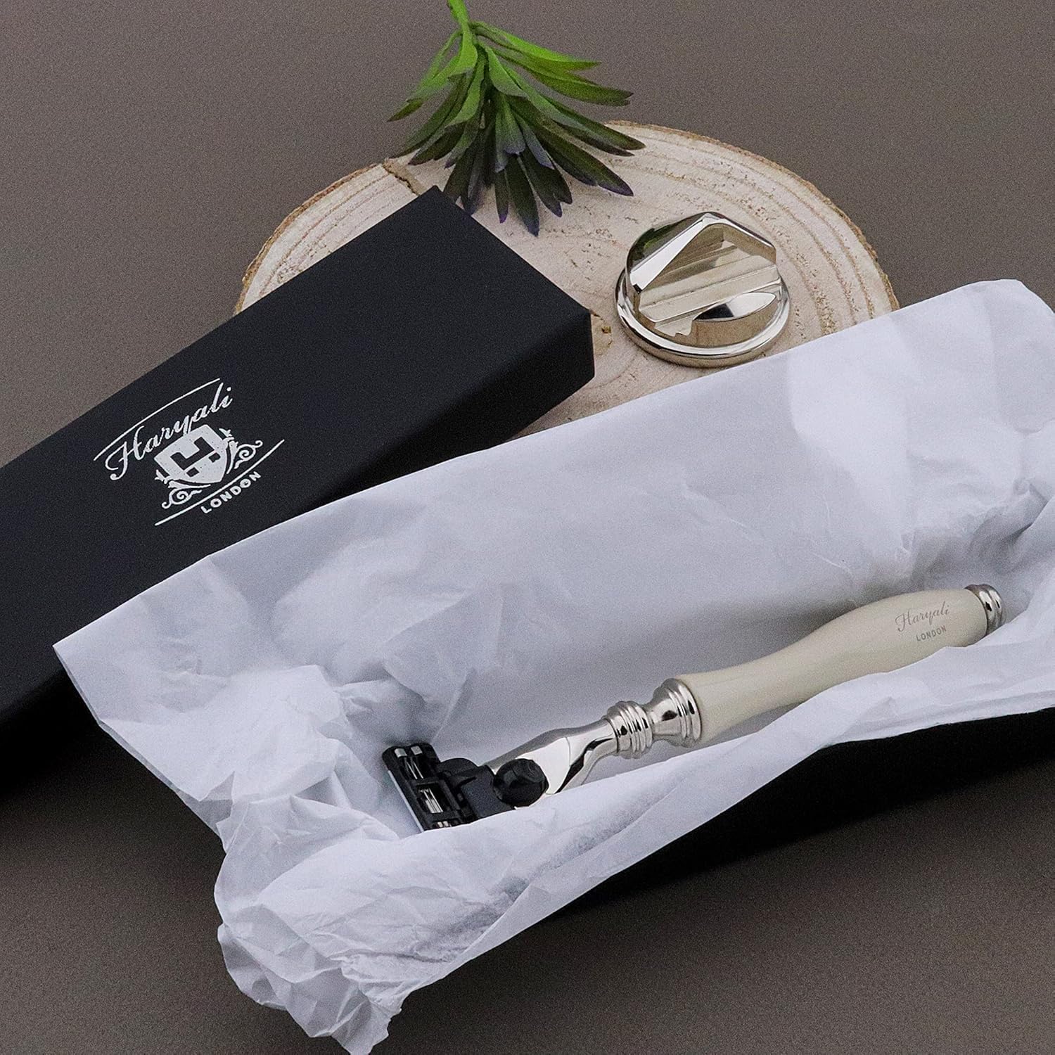 Haryali London Hand Assembled Ivory 3 Edge Stunning Shaving Razor