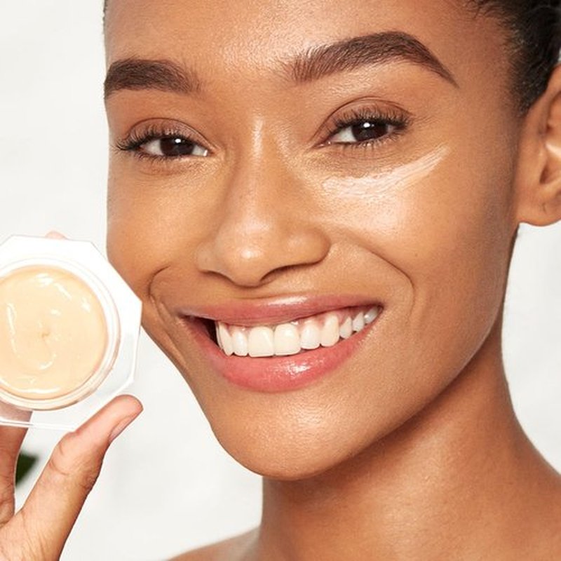 Charlotte Tilbury Magic Eye Rescue - Smoothing & Hydrating Under Eye Cream with Lift Effect, Time-Released Retinol & Botanical Complex for Dark Circles, Puffiness & Fine Lines - Youthful Skin (15ml)