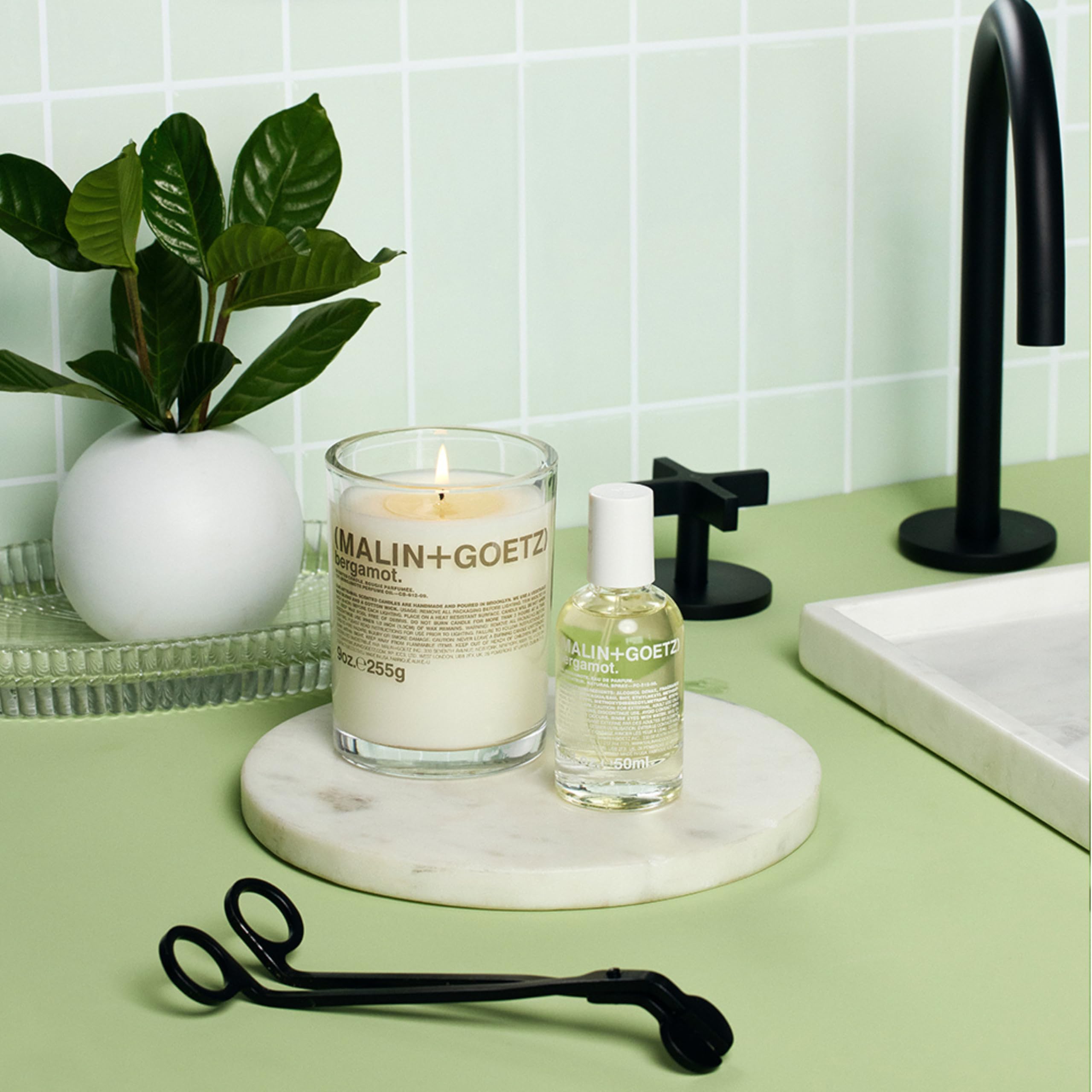 MALIN+GOETZ Bergamot Candle, 9 oz. – Bright & Refreshing Aroma Scent Fragrance, Scented Candle, Natural Vegetable Wax Blend, Vegan & Cruelty Free, Single Wick Candle, Lasts 60 Hours