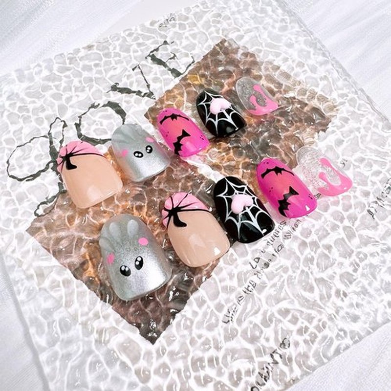24pcs Halloween Press on Nails Short Almond Fake Nails with 3D Pumpkin Pink Heart Designs Cute Ghost False Nails Bat Spider Web Acrylic Nails Kit Full Cover Glue on Nail for Women Nail Decoration