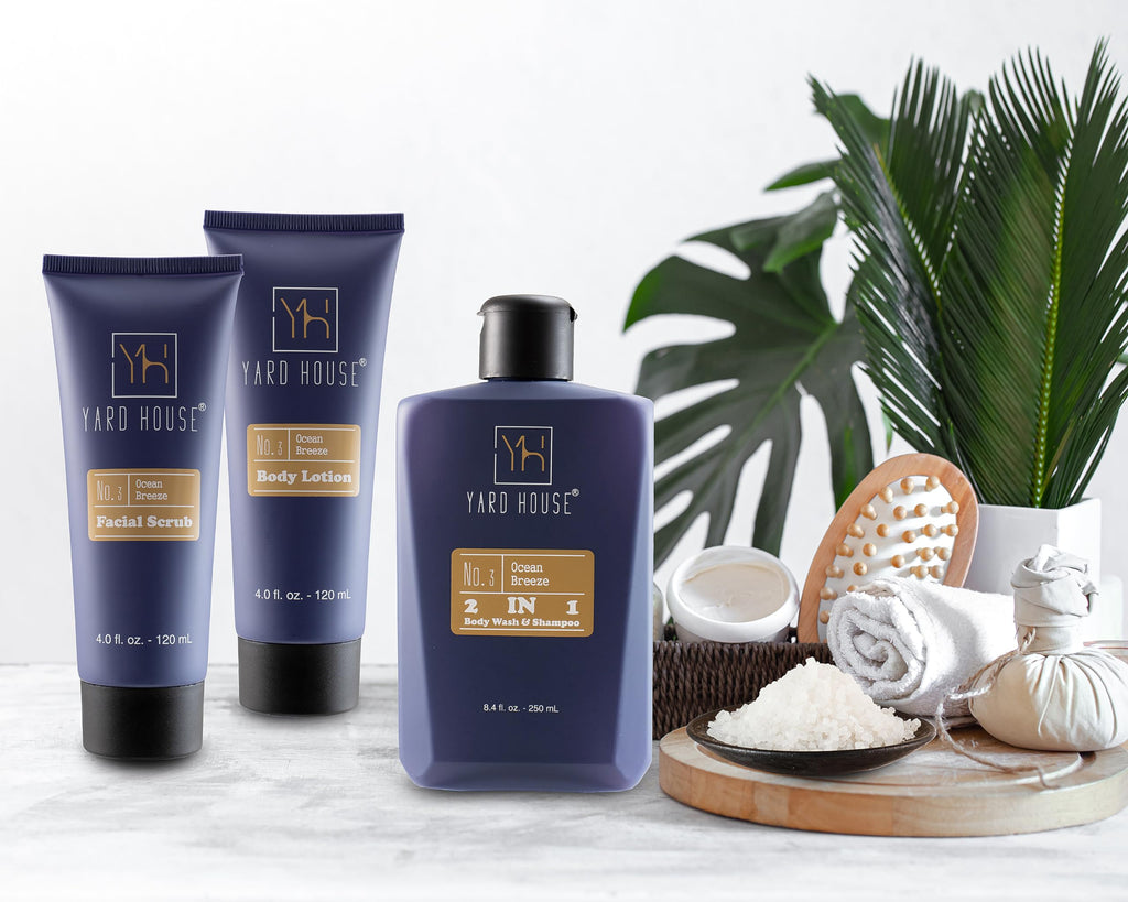 YARD HOUSE All Natural Bath and Body Spa Gift Basket Set for Men - Ocean Breeze - Luxury Men's Skin Care Kit For Him in Toiletry Bag for Relaxation, Revitalization, Exfoliating, Cleansing