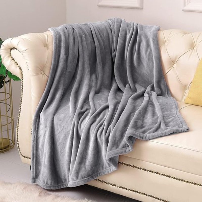 KMUSET Fleece Blanket - Lightweight Super Soft Cozy Throw in Grey | Luxury Microfiber Bed Blanket