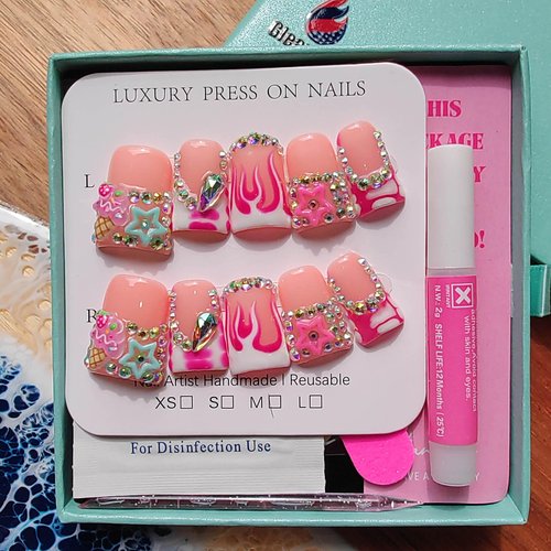 Gleamrain Handmade Press on Nails short Square Shape M Size/Gleamrain Luxury Duck Hand Made Cute Acrylic Glue on Nails With Rhinestones and Flower Design Duck Nail for Women and Girls 10 Pcs