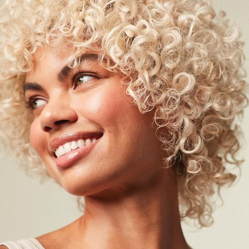 Paul Mitchell Platinum Blonde Violet Shampoo - Banish Brass, Brighten Light to Medium Blonde, Silver, Gray Hair