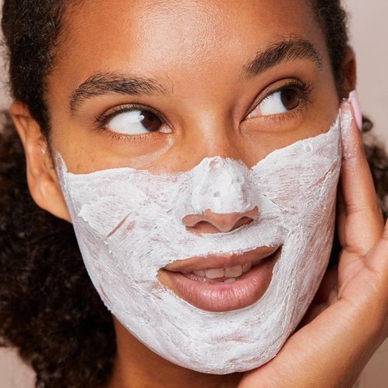 Clarins V-Facial Intensive Wrap Face Mask - Award-Winning Contouring Treatment | Reduces Puffiness & Swelling | 2.5 Oz