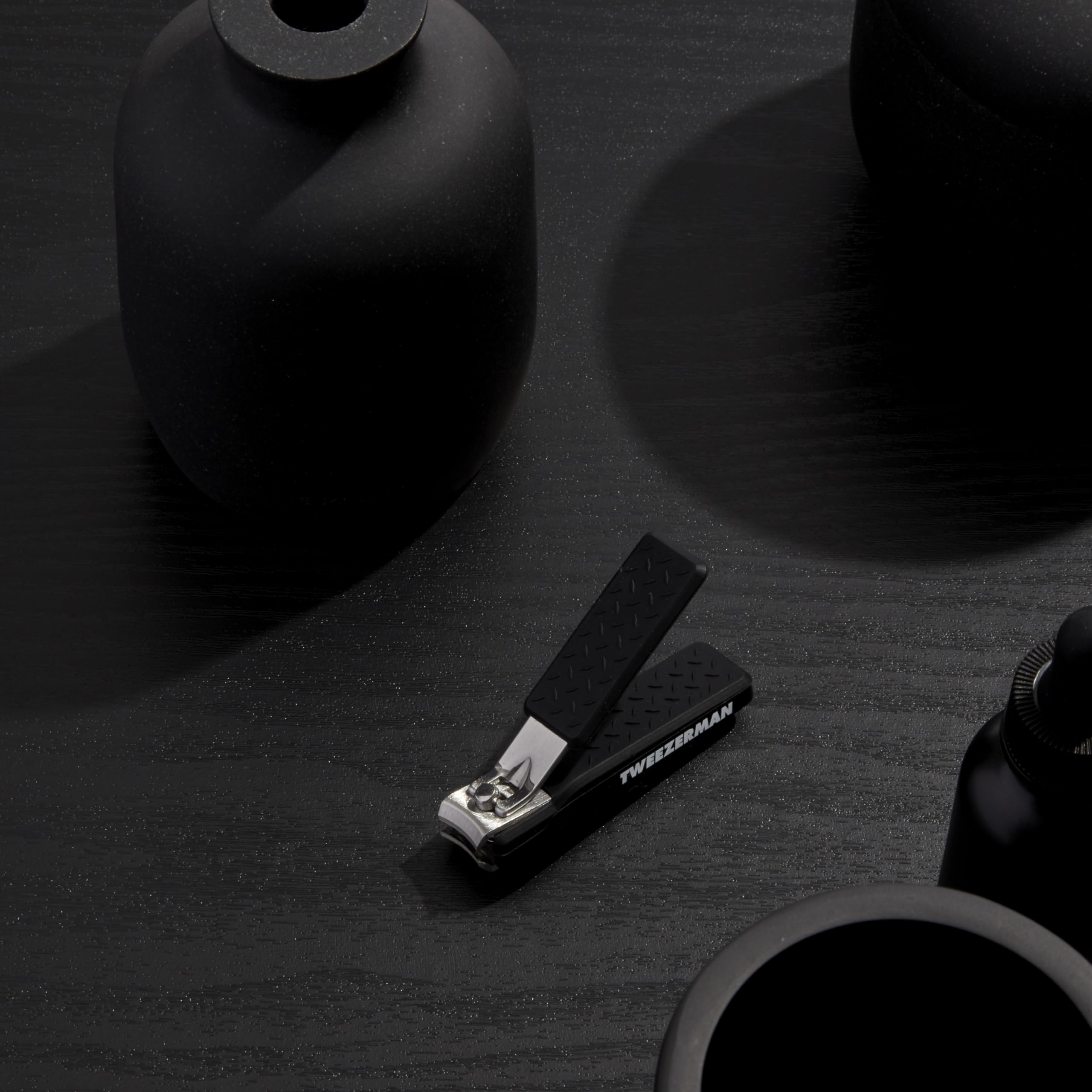 Tweezerman Precision Grip Fingernail Clipper Black