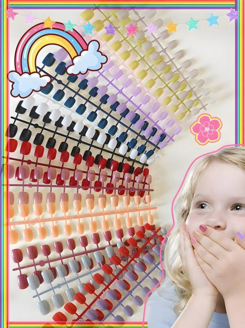 28 Colors Press on False Nais for Kids, 672 Pcs Short Square Fake Nail with 8 Sheets Nail Adhesive Tabs and Nail File Glossy Artificial Fingernails Tips for Girls