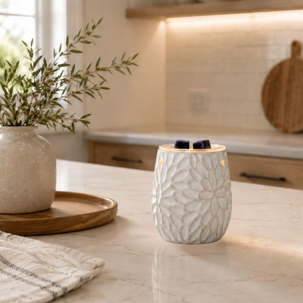 Scentsationals Kristy - Decorative White Wax Warmer for Scented Wax Melts