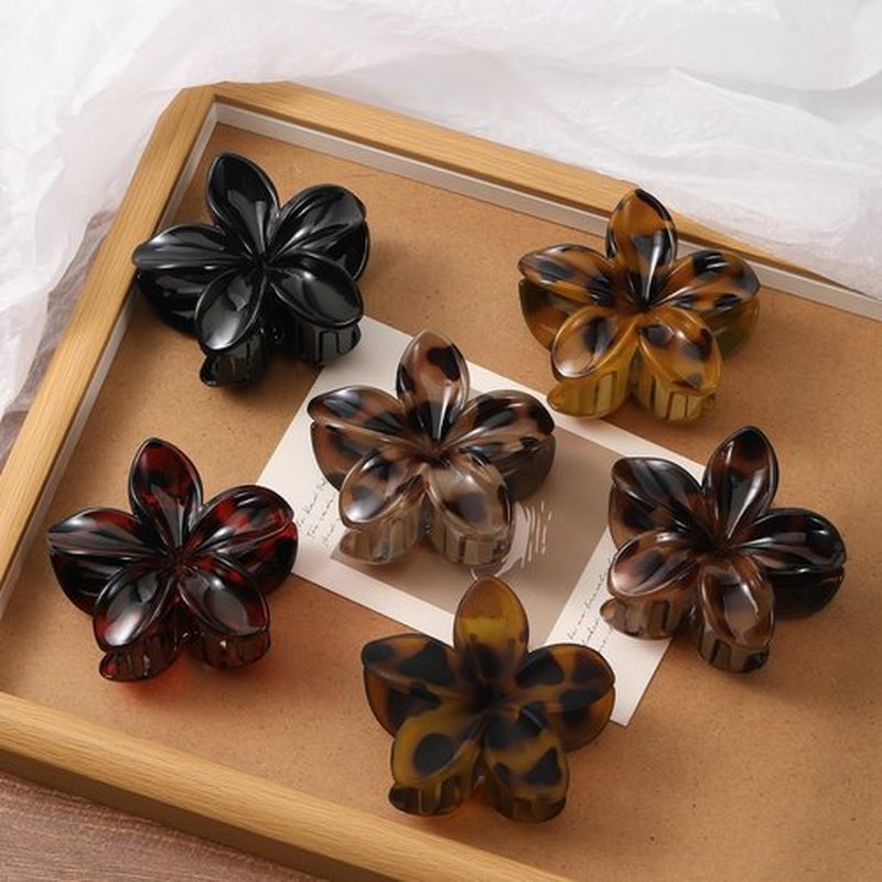 6 PCS Tortoise Flower Hair Clips for Women Girls, Large Hawaiian Flower Claw Clips for Thick Hair, Big Plumeria Jaw Clips, Strong Hold Non Slip Hair Accessories, Tortoise, Black