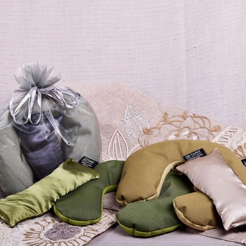 TARA Spa Therapy Herbal-Ease Aromatherapy Pillow Set - Neck & Silk Eye Pillow in Green Olive