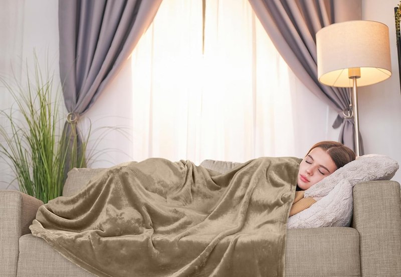 Utopia Bedding Fleece Blanket - King Size Luxury Soft Camel Microfiber | 300GSM Anti-Static (90x102 Inch)