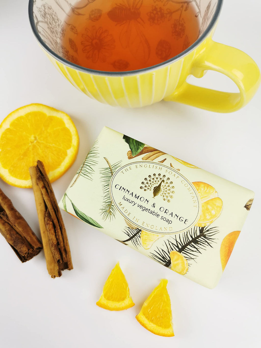 The English Soap Company Vintage Wrapped Soap Bar, Luxury Cinnamon Shea Butter Soap Bar, Moisturising Soap Bar for Face & Body, Cinnamon & Orange Scent 6.7 oz