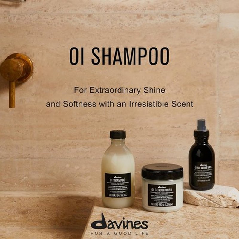 **Davines OI Shampoo - Milky-Smooth Hydrating Cleanser for All Hair Types | Antioxidant-Rich Roucou Oil, 9.47 Fl Oz**